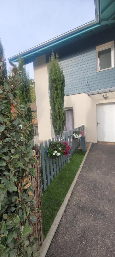 La Maison Du Port, Une Exclusivite Lla Selections By Location Lac Annecy Saint-Jorioz Luaran gambar