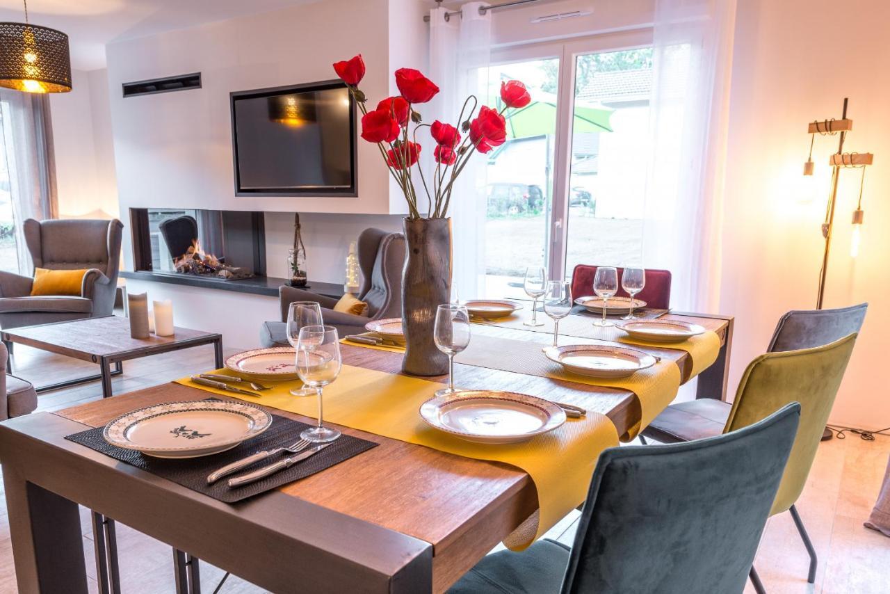 La Maison Du Port, Une Exclusivite Lla Selections By Location Lac Annecy Saint-Jorioz Luaran gambar