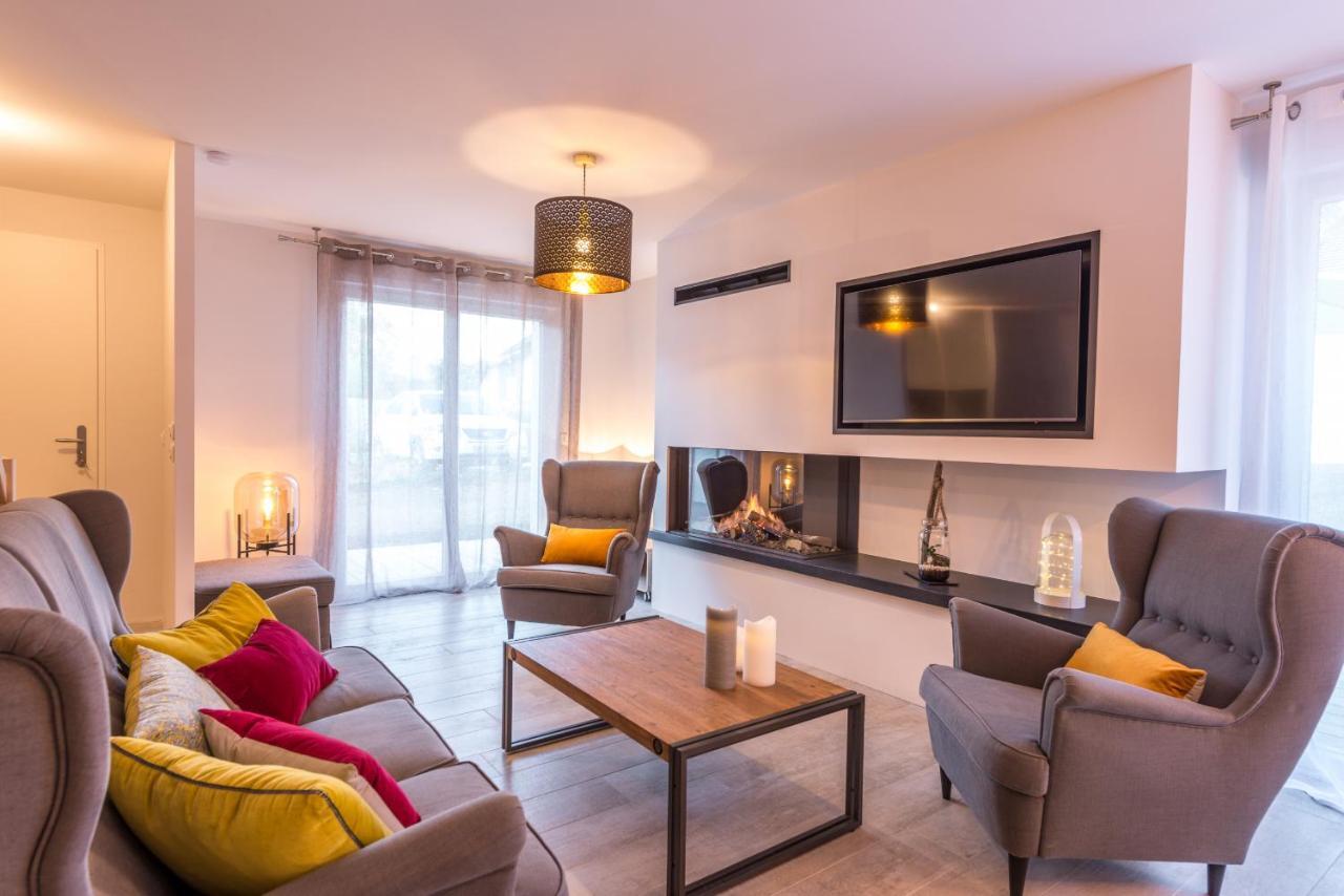 La Maison Du Port, Une Exclusivite Lla Selections By Location Lac Annecy Saint-Jorioz Luaran gambar