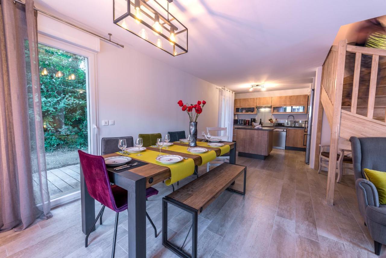 La Maison Du Port, Une Exclusivite Lla Selections By Location Lac Annecy Saint-Jorioz Luaran gambar